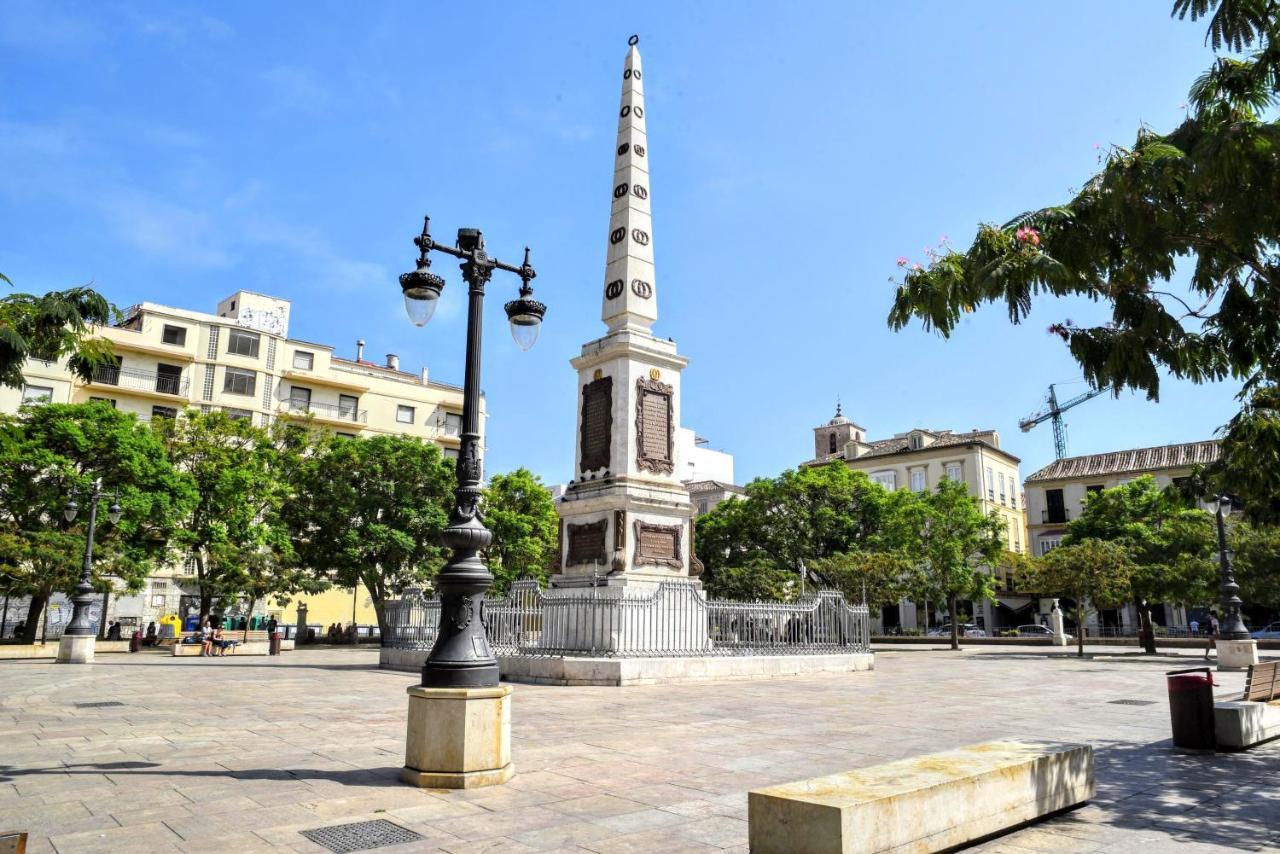 Homely Malaga San Juan De Letran Plaza De La Merced Exterior foto