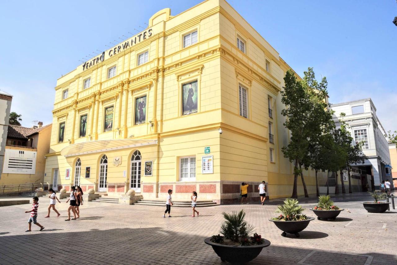 Homely Malaga San Juan De Letran Plaza De La Merced Exterior foto