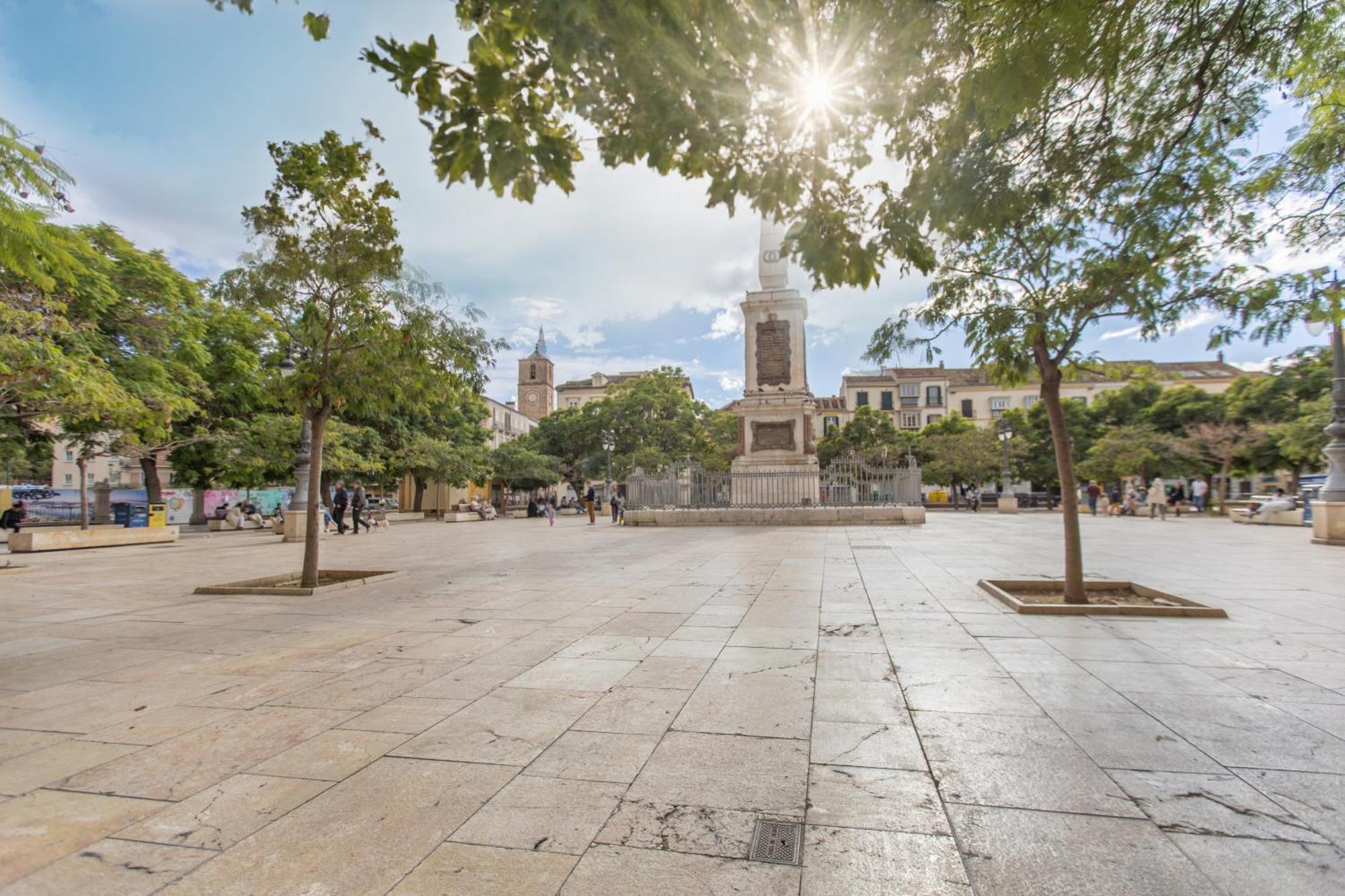 Homely Malaga San Juan De Letran Plaza De La Merced Exterior foto